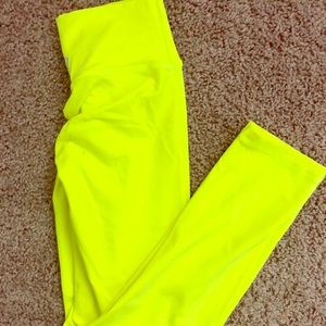 RD x MN Neon Scrunch Bum Leggings